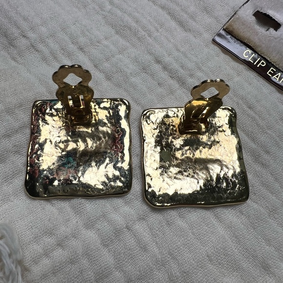 Vintage Joel Powell Designs Clip Earrings Gold - Picture 4 of 5